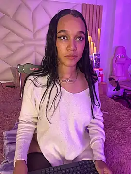 coraline vera online show from April 2026 07:58:02 PM