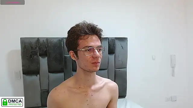 Snapshot of SaccharineSin chatting on November 2025 04:59:02 AM SaccharineSin online show from November 2025 04:59:02 AM