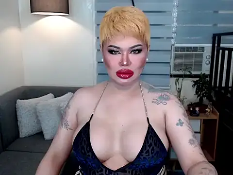 Snapshot of StarletSeductress chatting on April 2026 06:04:02 PM StarletSeductress online show from April 2026 06:04:02 PM