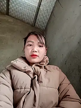 Snapshot of Maymayx2 chatting on November 2025 07:44:02 AM Maymayx2 online show from November 2025 07:44:02 AM