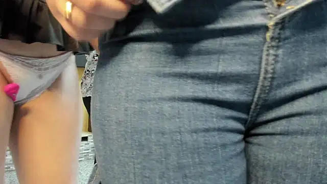 Snapshot of secret-roomies chatting on March 2026 11:46:02 AM secret-roomies online show from March 2026 11:46:02 AM