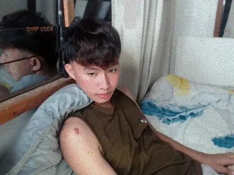 asiantwink0000 online show from December 2025 03:29:01 PM