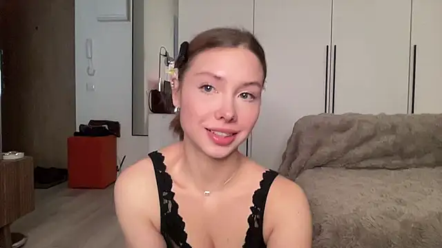 Snapshot of girlfromblushland chatting on January 2026 12:07:02 PM girlfromblushland online show from January 2026 12:07:02 PM