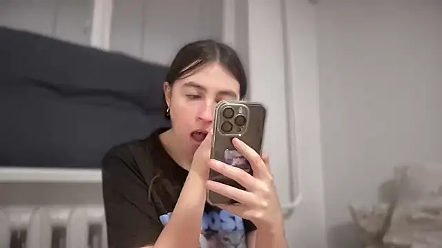 Aphr0ditee online show from March 2026 06:03:01 PM