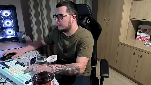 kevinnlovelly online show from January 2026 08:02:02 PM