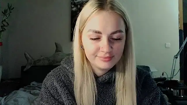 Whitehex666 online show from November 2025 04:44:01 PM