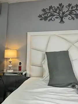 AnnaJaimes online show from May 2026 01:57:16 AM
