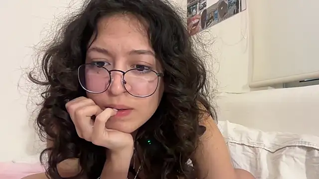 Snapshot of Alicatcua_ chatting on March 2026 03:09:01 AM Alicatcua online show from March 2026 03:09:01 AM