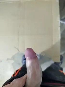 Snapshot of nofaceloverss chatting on January 2026 02:11:02 PM nofaceloverss online show from January 2026 02:11:02 PM