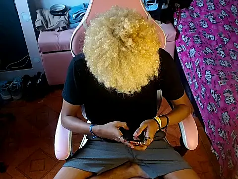 silverspice  online show from December 2025 06:49:01 PM