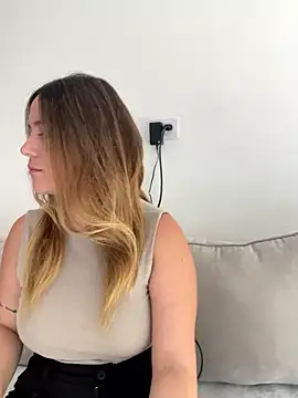 Nasss7 online show from January 2026 05:38:02 PM