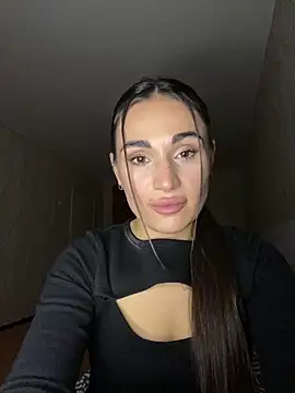 MonikaSi online show from December 2025 07:53:01 PM