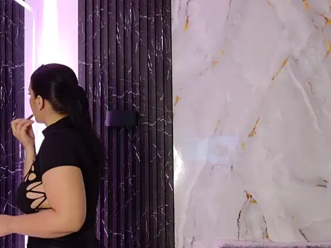 ChloeHolmes online show from February 2026 10:21:02 AM