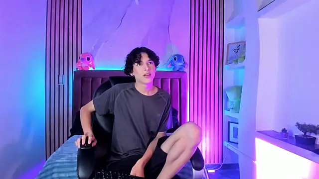 SthepanodiMonaco online show from April 2026 03:22:01 AM