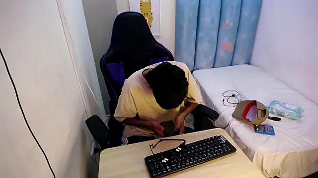 Lil babyyy  online show from December 2025 02:52:01 AM