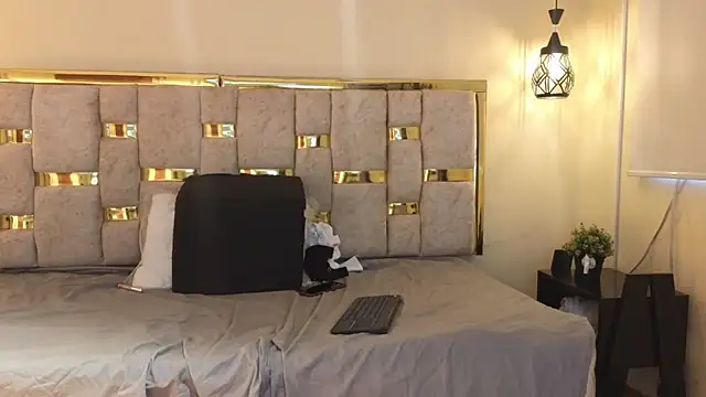 Snapshot of _Caroline34 chatting on February 2026 11:22:02 AM Caroline34 online show from February 2026 11:22:02 AM