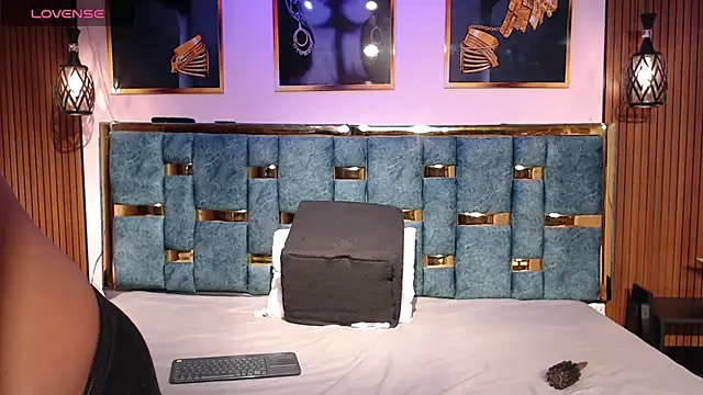 Snapshot of _Caroline34 chatting on April 2026 10:49:02 AM Caroline34 online show from April 2026 10:49:02 AM