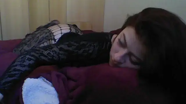 GabriellaManhas online show from April 2026 06:32:02 PM