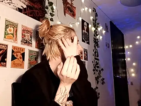 Snapshot of AmyGrok chatting on December 2025 11:41:02 AM AmyGrok online show from December 2025 11:41:02 AM