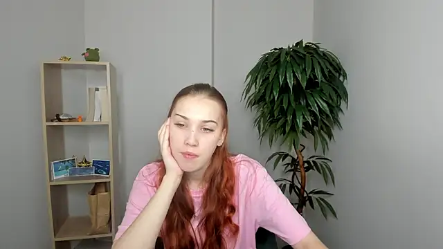 ElizaHunkins online show from December 2025 08:08:02 AM