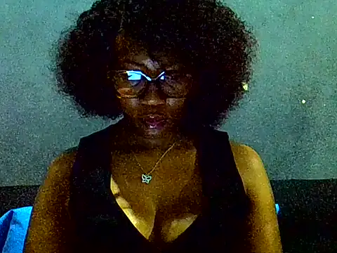 PreettyTee online show from July 2026 01:45:01 AM