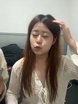 xiaohui660 online show from November 2025 05:17:01 PM