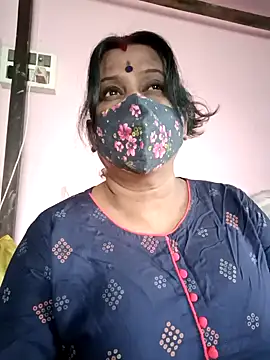 Snapshot of me-pari-hu chatting on December 2025 05:25:01 AM me-pari-hu online show from December 2025 05:25:01 AM