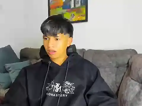 Snapshot of Mikke18 chatting on December 2025 10:05:02 PM Mikke18 online show from December 2025 10:05:02 PM