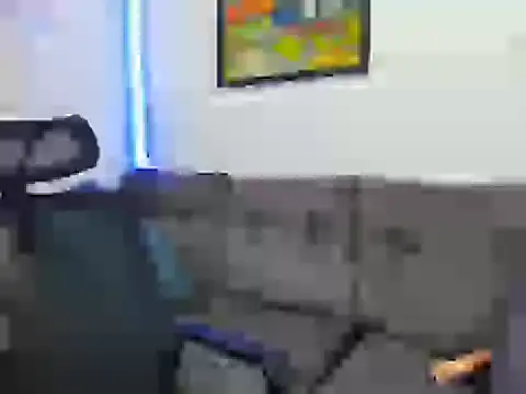 Snapshot of Mikke18 chatting on December 2025 03:46:02 AM Mikke18 online show from December 2025 03:46:02 AM