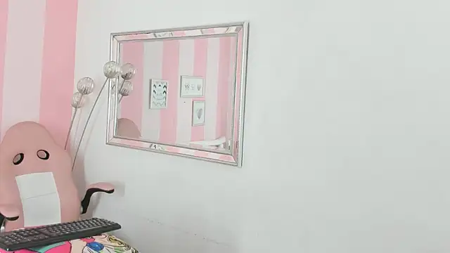 Amaia Monroe online show from February 2026 01:36:02 PM