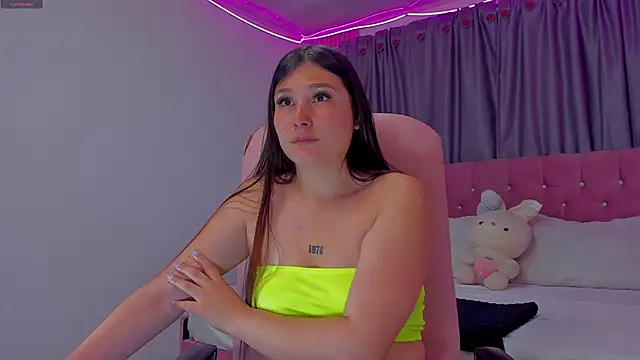 AngieG02  online show from January 2026 03:01:02 AM