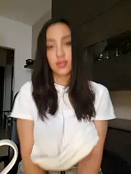 Ramonaline online show from May 2026 01:01:02 AM