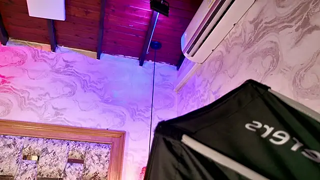 emily dempsey online show from April 2026 07:11:02 PM