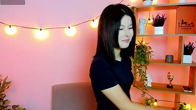 Snapshot of JudeSteuart chatting on December 2025 07:27:02 AM JudeSteuart online show from December 2025 07:27:02 AM