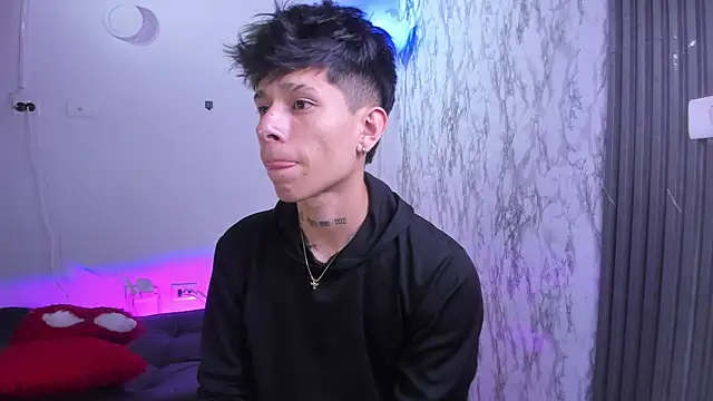 Jake beach  online show from December 2025 01:46:02 AM