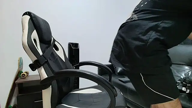 liorvante online show from March 2026 01:01:01 AM