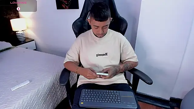 BASTIAN NICOLAS  online show from January 2026 08:44:02 PM