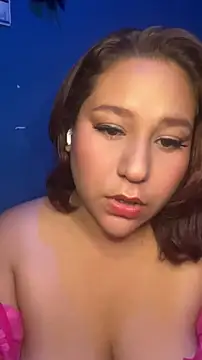 Kittysweet2001 online show from June 2026 09:14:02 PM