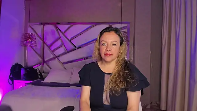 Ivonne 444 online show from December 2025 01:05:02 PM