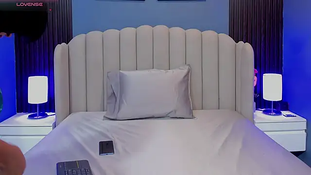 Miia cute18 online show from December 2025 12:25:02 PM