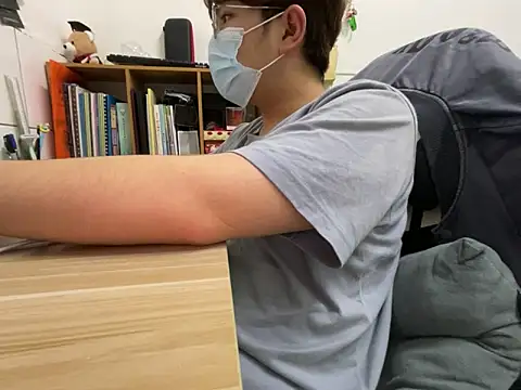 hiiiizzzz online show from February 2026 04:19:01 PM