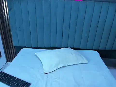 ScarlethJonz online show from February 2026 02:10:01 PM