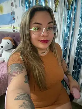 Lindalatina2001 online show from July 2026 12:04:01 AM