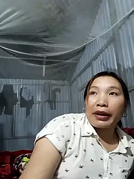 Evelyn-n online show from March 2026 12:32:01 PM