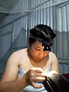 Evelyn-n online show from March 2026 01:45:01 PM