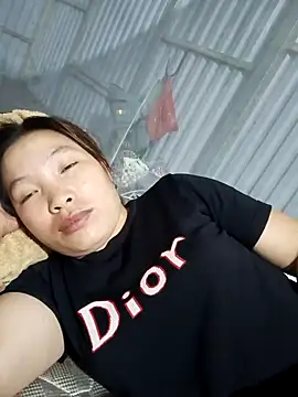 Evelyn-n online show from April 2026 05:32:02 PM