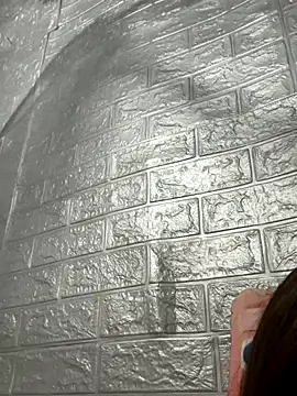 Cheerful-girl online show from December 2025 05:43:02 PM