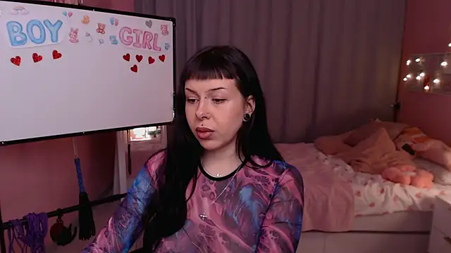 Eliza Bennet online show from January 2026 07:54:01 AM