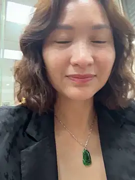 A-ZJunn online show from April 2026 03:33:02 AM