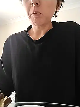 Amy01112 online show from April 2026 11:36:01 AM